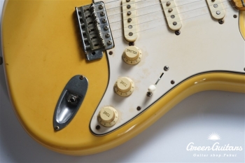 ST-67-85 - Vitnage White