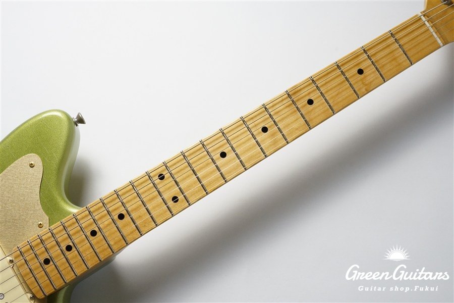 Model JM. Patina #261 Light Aged - Vintage Ice Blue Metallic with Brass Vibration