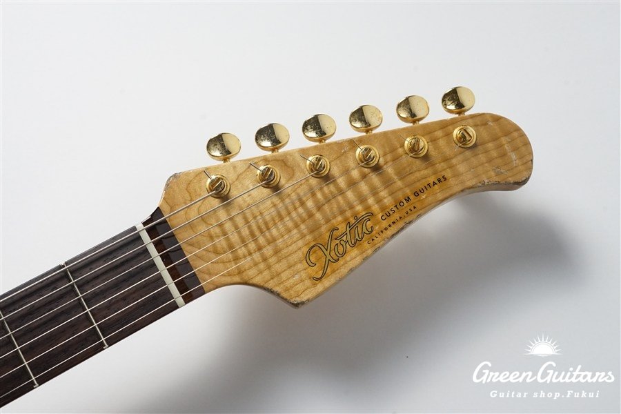 XSC-2 - Black / Heavy Aged / Alder / Gold Hard Wear