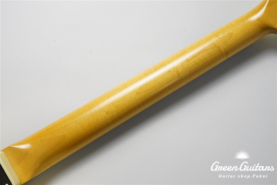 STV-R2 - Vintage White