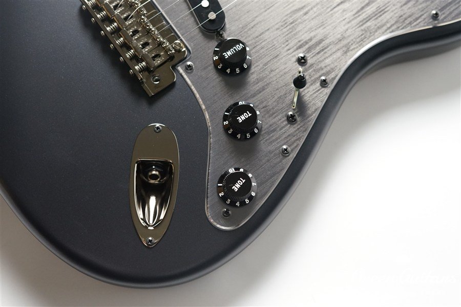 Made in Japan Hybrid II 2026 Collection Stratocaster Satin Metallic - Matte Phantom Black