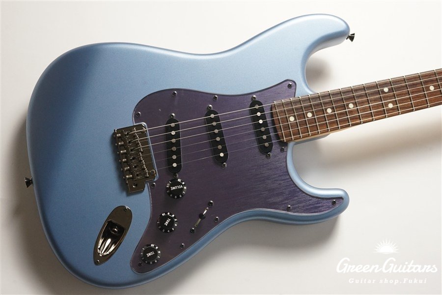 Made in Japan Hybrid II 2026 Collection Stratocaster Satin Metallic - Matte Aero Blue