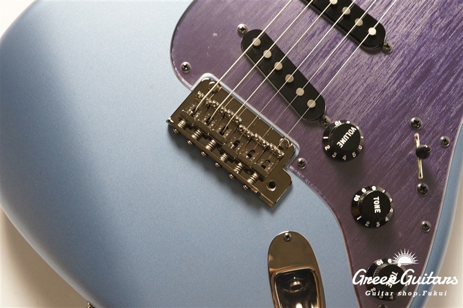 Made in Japan Hybrid II 2026 Collection Stratocaster Satin Metallic - Matte Aero Blue