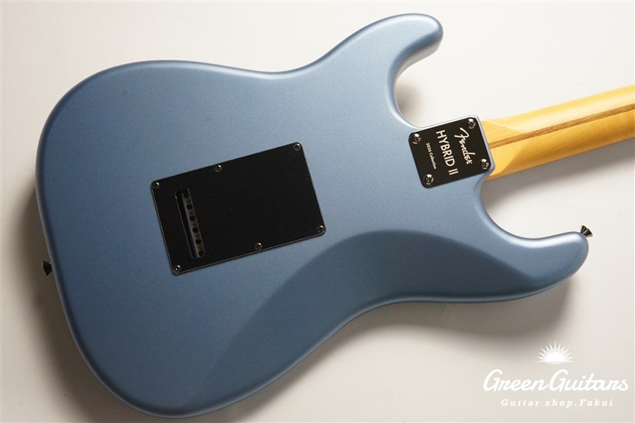 Made in Japan Hybrid II 2026 Collection Stratocaster Satin Metallic - Matte Aero Blue