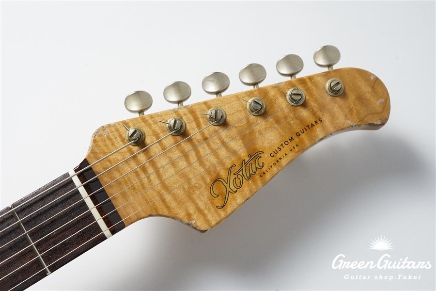 XSC-2 - Olympic White over Lake Placid Blue / Heavy Aged / Alder