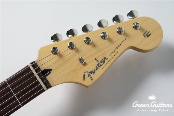 Made in Japan Hybrid II Stratocaster - Black