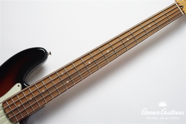 Player Plus Jazz Bass V - 3-Color Sunburst