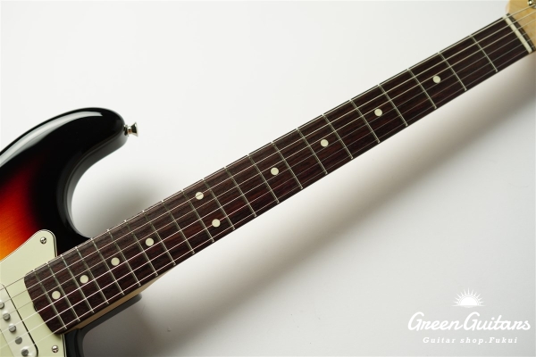 Made in Japan Traditional 60s Stratocaster - 3-Color Sunburst