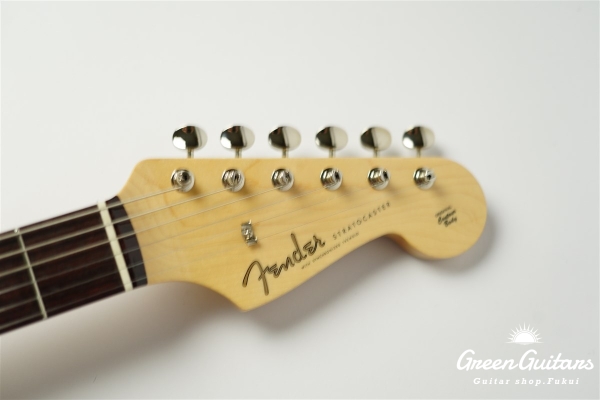 Made in Japan Traditional 60s Stratocaster - 3-Color Sunburst