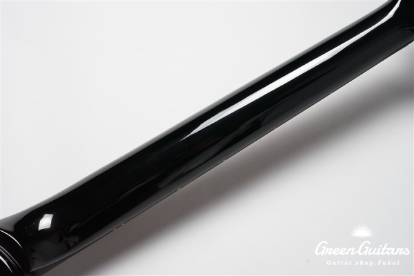 SE 245 - Charcoal Burst