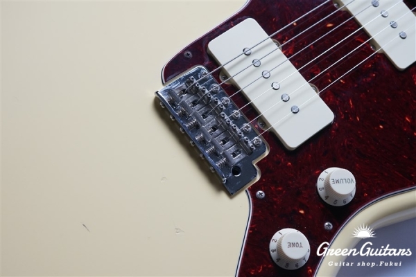American Performer Jazzmaster - Vintage White