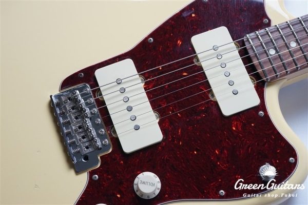 American Performer Jazzmaster - Vintage White