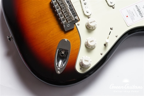 Made in Japan Hybrid II Stratocaster - 3-Color Sunburst