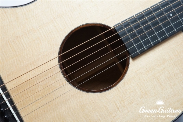 Acoustic Model-AD Sitka Spruce/African Mahogany