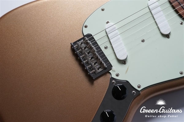 Player Mustang - Firemist Gold