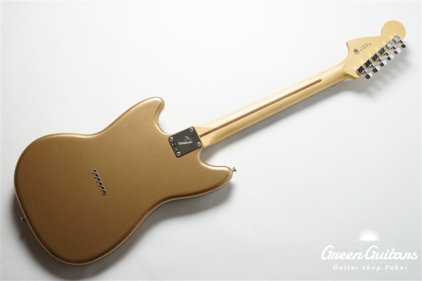 Player Mustang - Firemist Gold