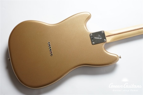 Player Mustang - Firemist Gold