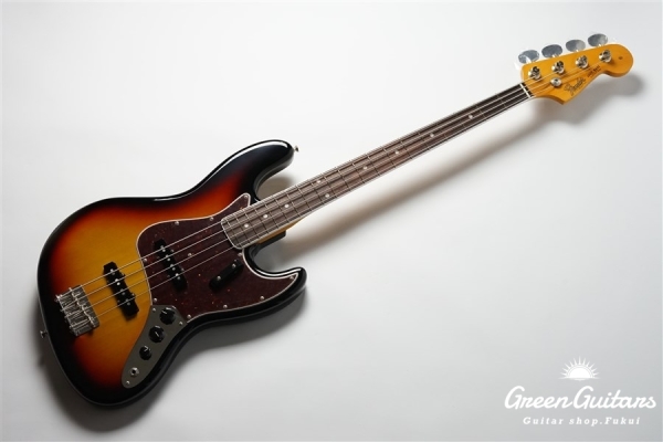 American Vintage II 1966 Jazz Bass - 3-Color Sunburst
