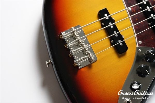American Vintage II 1966 Jazz Bass - 3-Color Sunburst