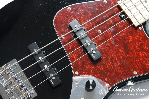 ME21 VJ4 MAPLE - Black