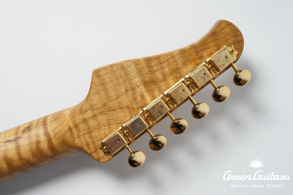 XSC-2 - Black / Heavy Aged / Alder / Gold Hard Wear