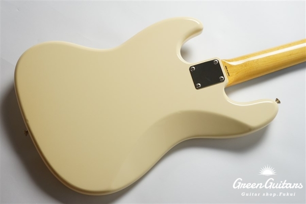 JB62 - Vintage White