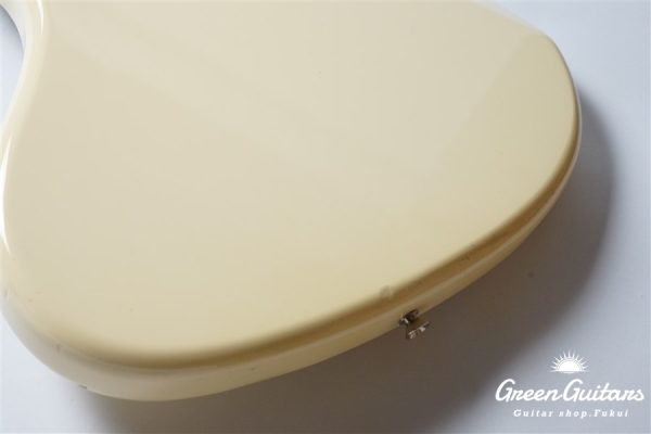 JB62 - Vintage White
