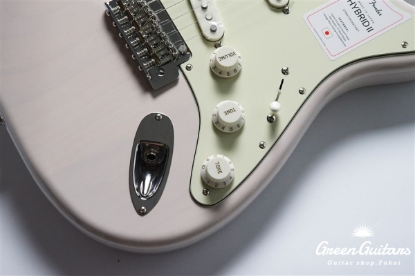 Made in Japan Hybrid II Stratocaster -  US Blonde