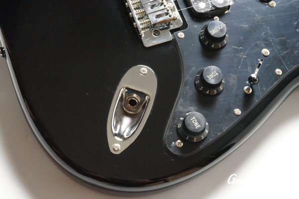 Squier Sonic Stratocaster HSS - Black