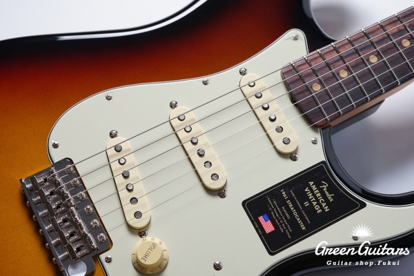 American Vintage II 1961 Stratocaster - 3-Color Sunburst