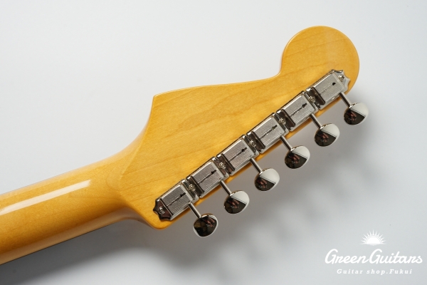 American Vintage II 1961 Stratocaster - 3-Color Sunburst