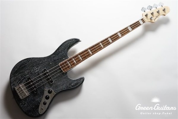 G-AMAZE-DX / LS - Black Satin in White