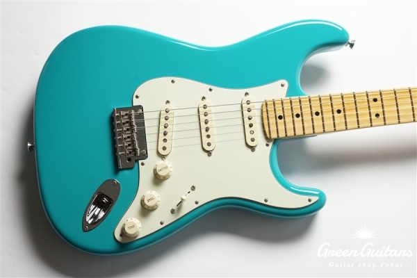 American Professional II Stratocaster - Miami Blue
