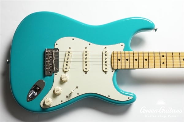 American Professional II Stratocaster - Miami Blue