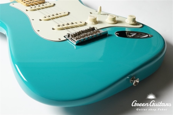 American Professional II Stratocaster - Miami Blue