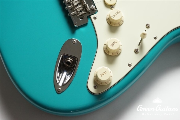 American Professional II Stratocaster - Miami Blue