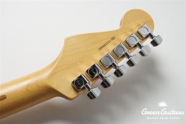 American Professional II Stratocaster - Miami Blue