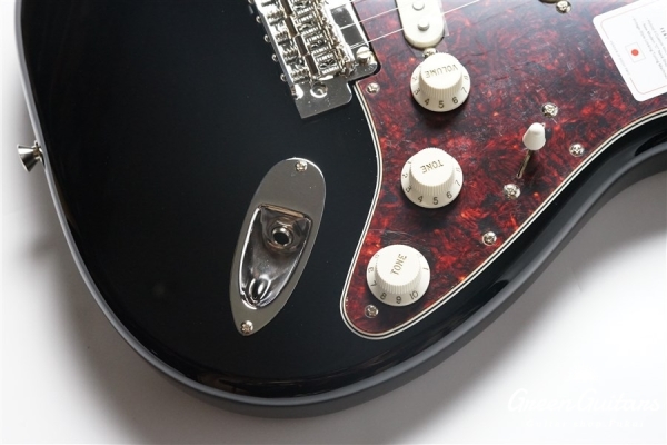 Made in Japan Hybrid II Stratocaster - Black