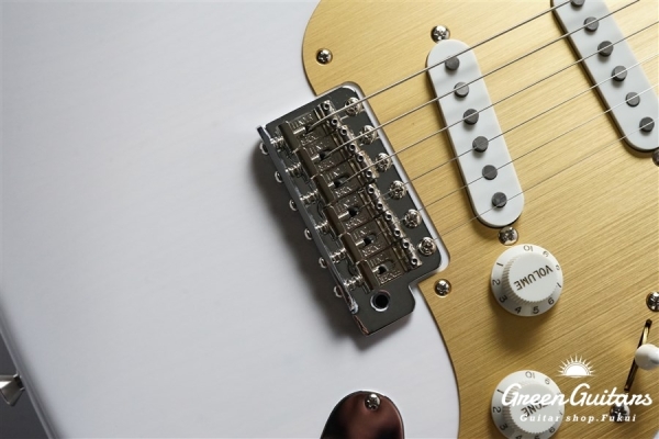 Made in Japan Heritage 50s Stratocaster - White Blonde