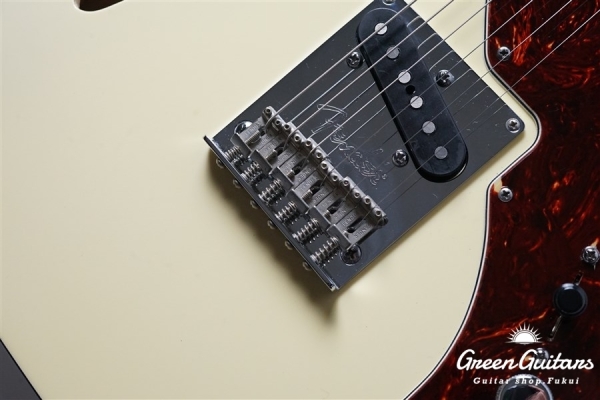 60th Anniversaly Tele-Bration Modern Telecaster Thinline - Olympic White