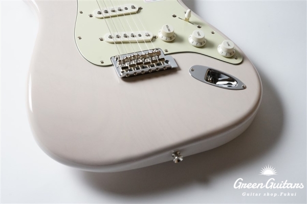 Made in Japan Hybrid II Stratocaster - US Blonde