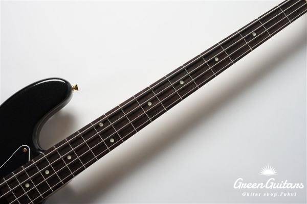 Made in Japan Traditional 2025 Collection ’60s Jazz Bass - Black Pearl