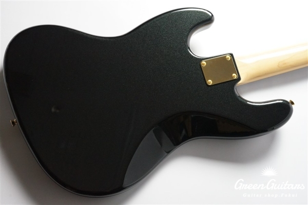 Made in Japan Traditional 2025 Collection ’60s Jazz Bass - Black Pearl