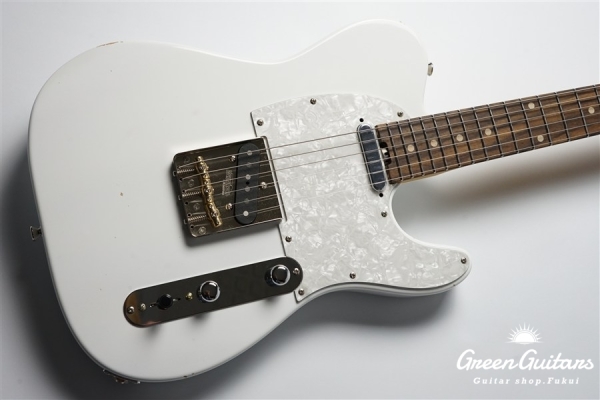 Trad T - Woodstock white Light Aged