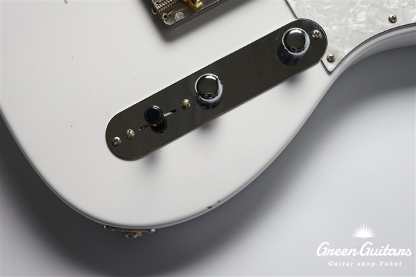 Trad T - Woodstock white Light Aged