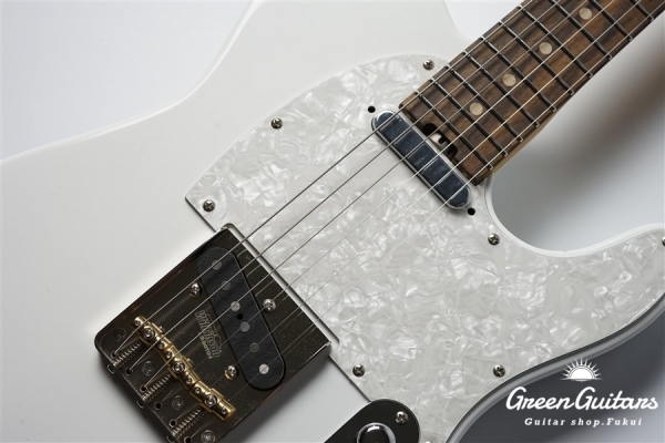 Trad T - Woodstock white Light Aged