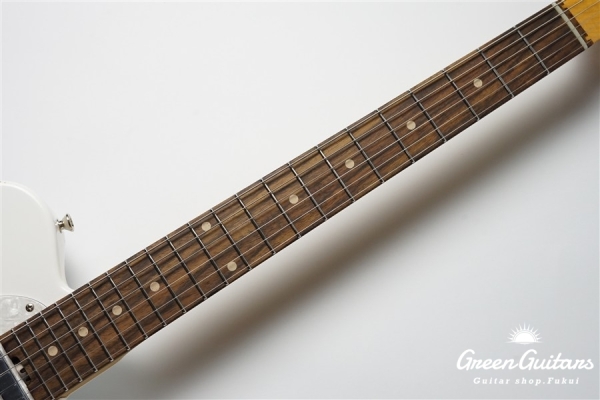 Trad T - Woodstock white Light Aged