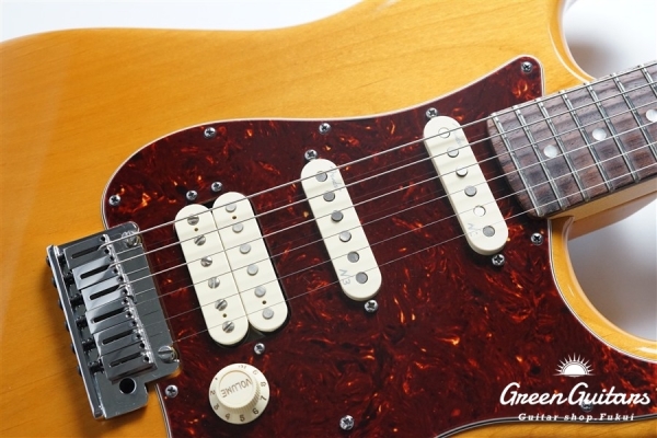 American Deluxe Stratocaster N3 HSS - Amber