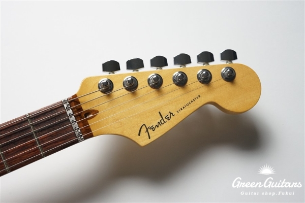 American Deluxe Stratocaster N3 HSS - Amber