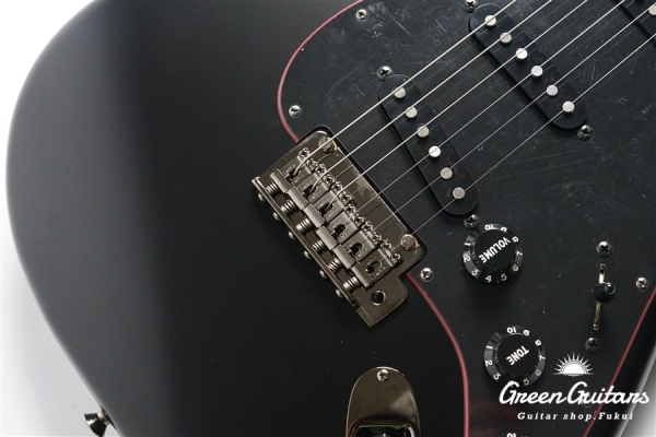 Made in Japan Limited Hybrid II Stratocaster, Noir
